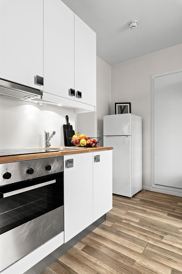 Small, Central And Quiet Studio Apartment In Alesund Exterior photo