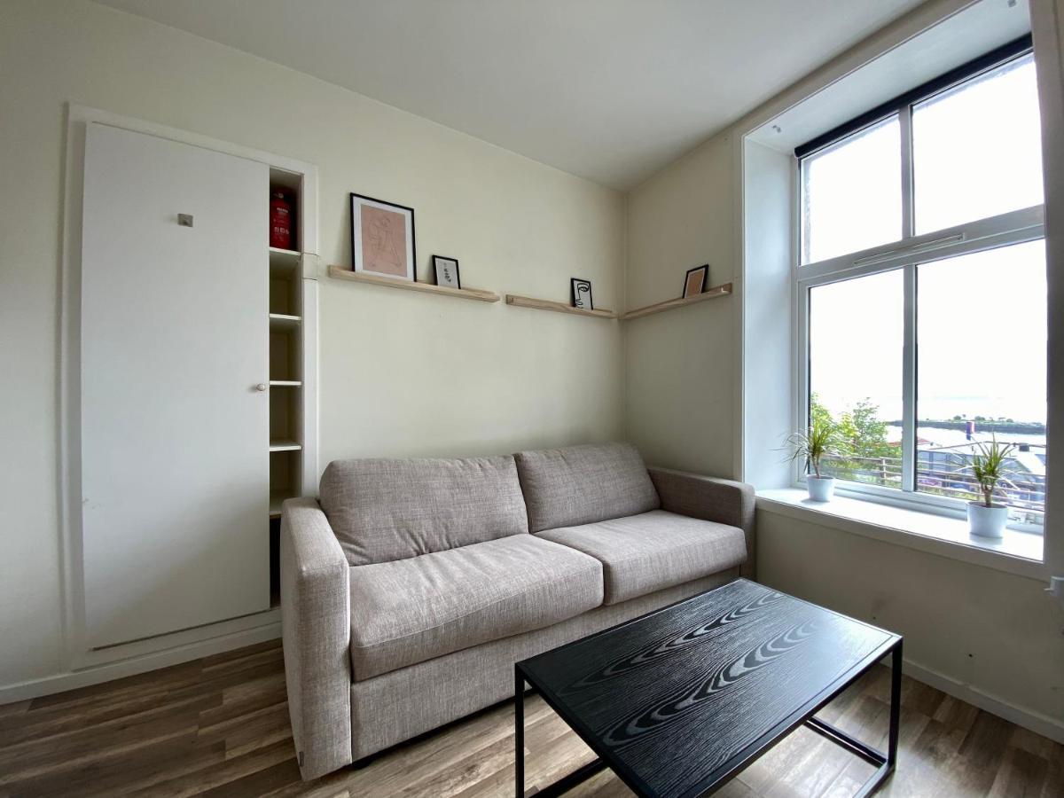 Small, Central And Quiet Studio Apartment In Alesund Exterior photo